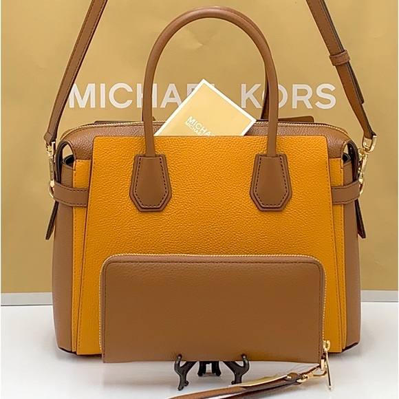 MICHAEL KORS MERCER MEDIUM TOP ZIP BELTED SATCHEL & LARGE CONTINENTAL WALLET - Picture 2 of 16
